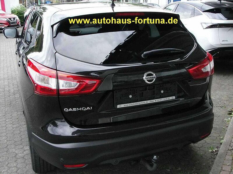 Nissan Qashqai 1.6 dCi N-Connecta 4x4 AHK  Euro-6