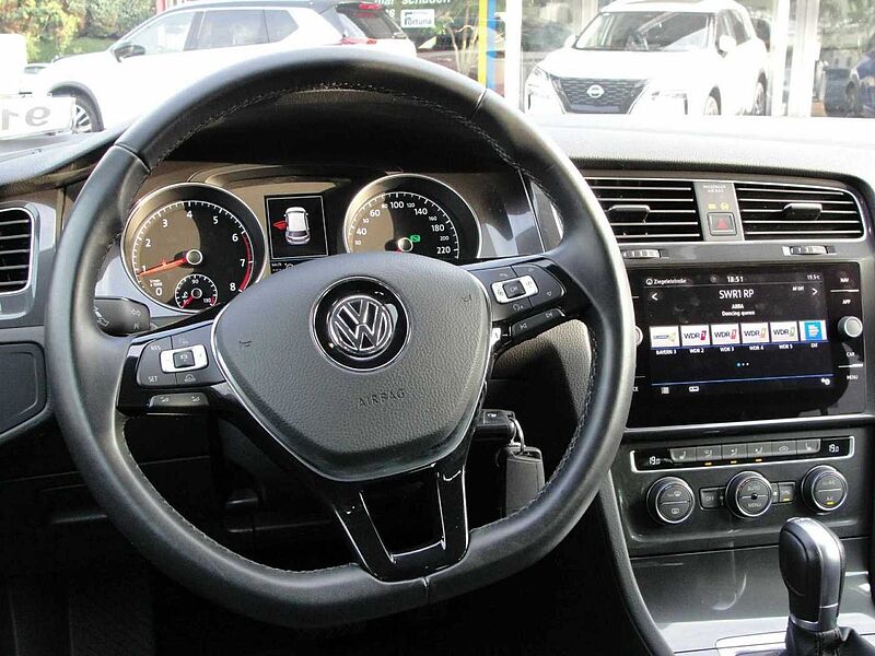 Volkswagen Golf VII Comfortline DSG Klimaautomatic AHK